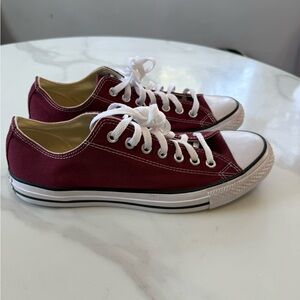 Converse chuck Taylor all star ox  unisex  low top burgundy